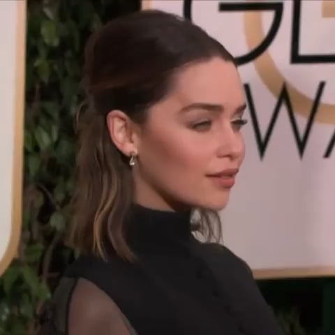 Emilia Clarke at the Golden Globes | Jan, 2016