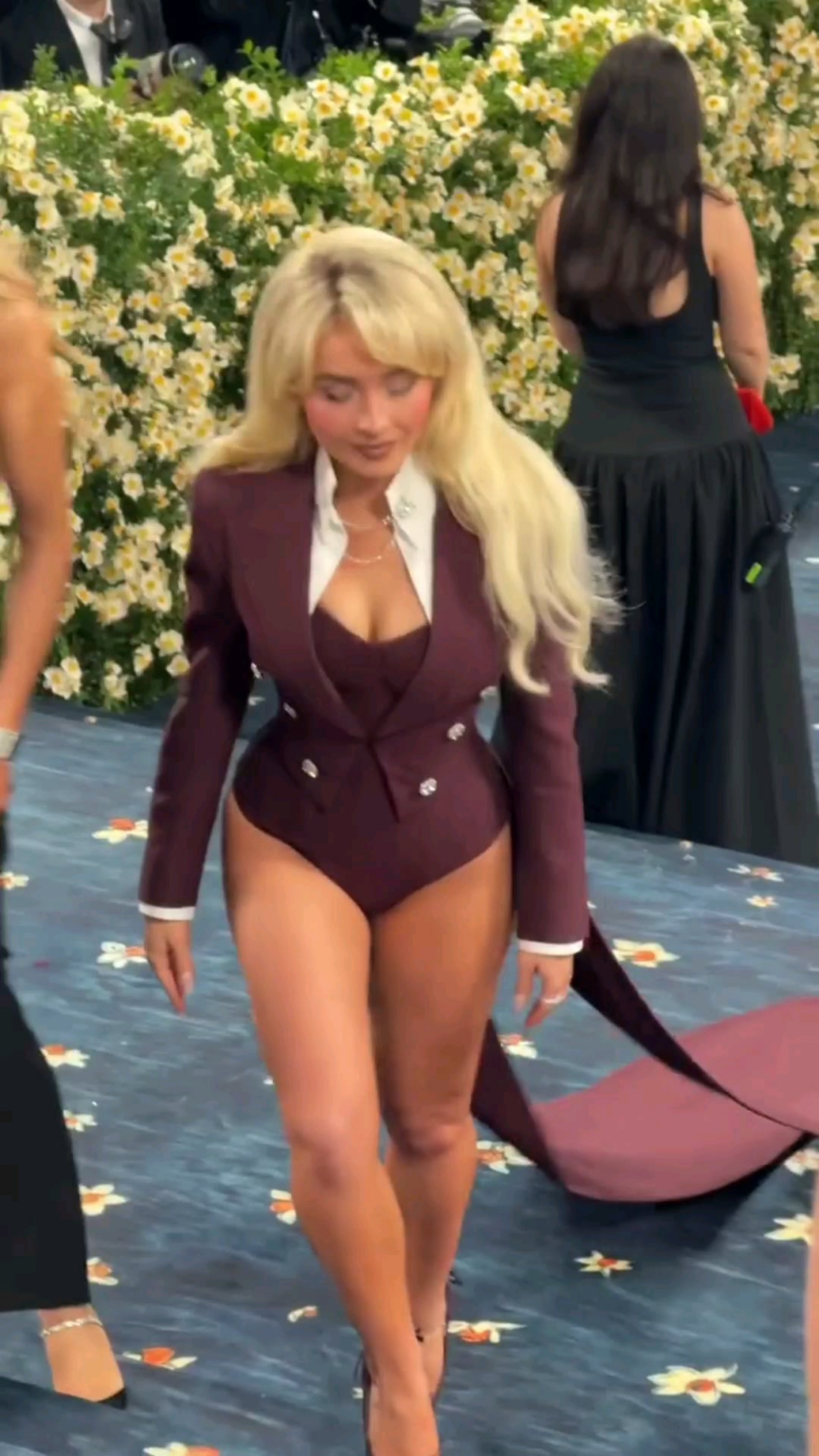 Sabrina Carpenter | 2025 Met Gala in New York | May 5, 2025