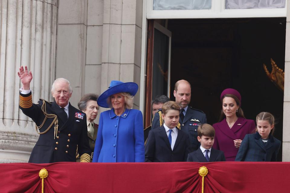 the royal family watch military procession to mark the 80th anniversary of ve day