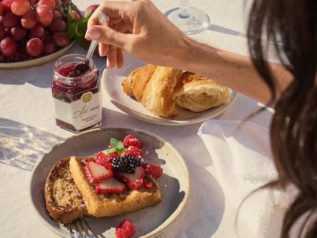The Cuisinart WAF-F30 makes thick, fluffy waffles just like the royals enjoy.