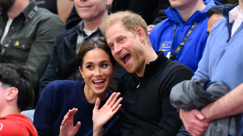 Prince Harry and Meghan Markle make funny faces