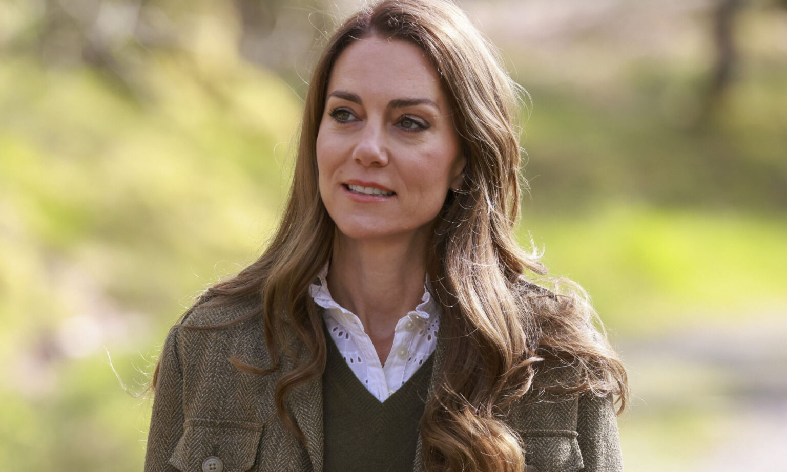 Kate Middleton’s Royal Bronde Hair Is a Late Spring Dream Kate Middleton's Royal Bronde Hair Is a Late Spring Dream