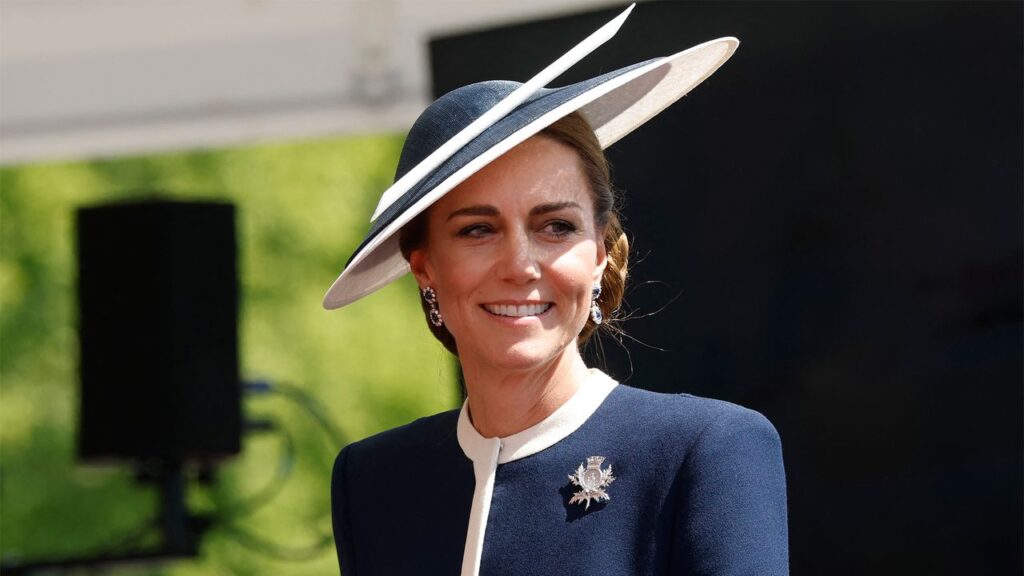 Kate Middleton’s Jeweler Reveals The Symbolism Behind Her New Bespoke Brooch Kate Middleton’s Jeweler Reveals The Symbolism Behind Her New Bespoke Brooch