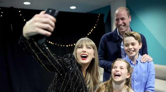 Prince William, George, and Charlotte’s selfie with Taylor Swift breaks records Prince William, George, and Charlotte's selfie with Taylor Swift breaks records