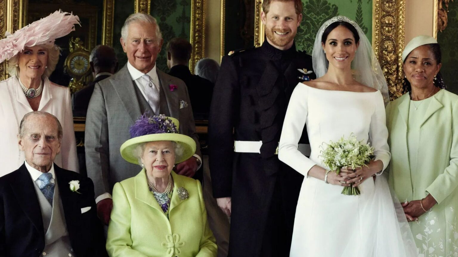 A run-in with the Queen's assistant & 3 key words on the day - Meghan & Harry's wedding snapper spills ALL the secrets