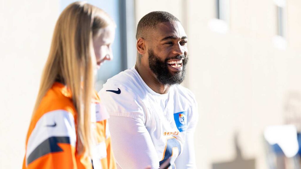 Meghan interviews OLB Jonathon Cooper Meghan interviews OLB Jonathon Cooper