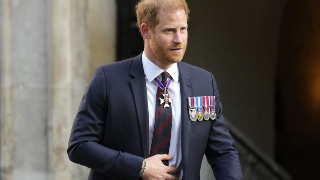 Prince Harry’s privacy settlement wins an apology from Murdoch’s tabloids Prince Harry's privacy settlement wins an apology from Murdoch's tabloids