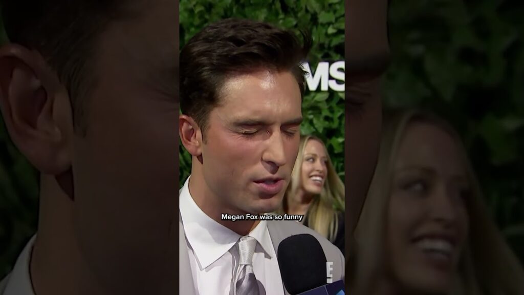 Megan Fox doesn’t have to overcompensate because she is an icon. 👏 #Overcompensating #BenitoSkinner Megan Fox doesn't have to overcompensate because she is an icon. 👏 #Overcompensating #BenitoSkinner