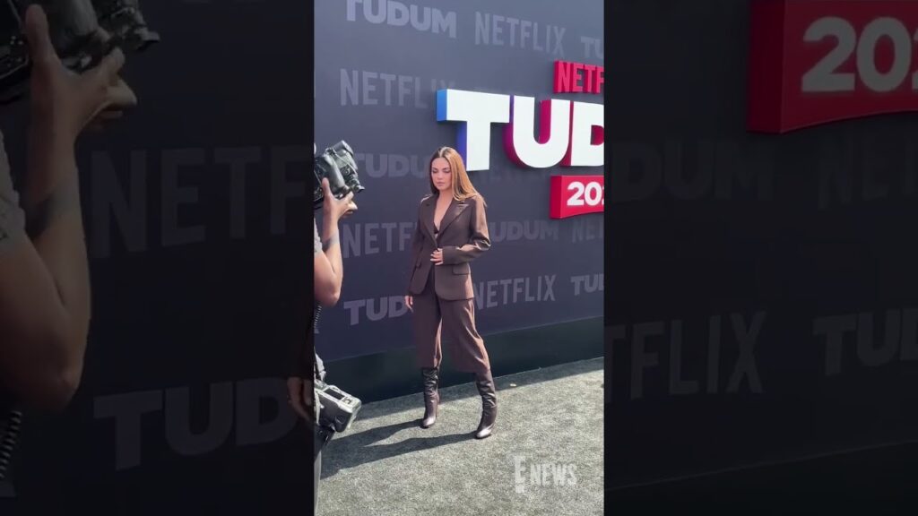Mila Kunis has arrived at Netflix's #Tudum event. 💖