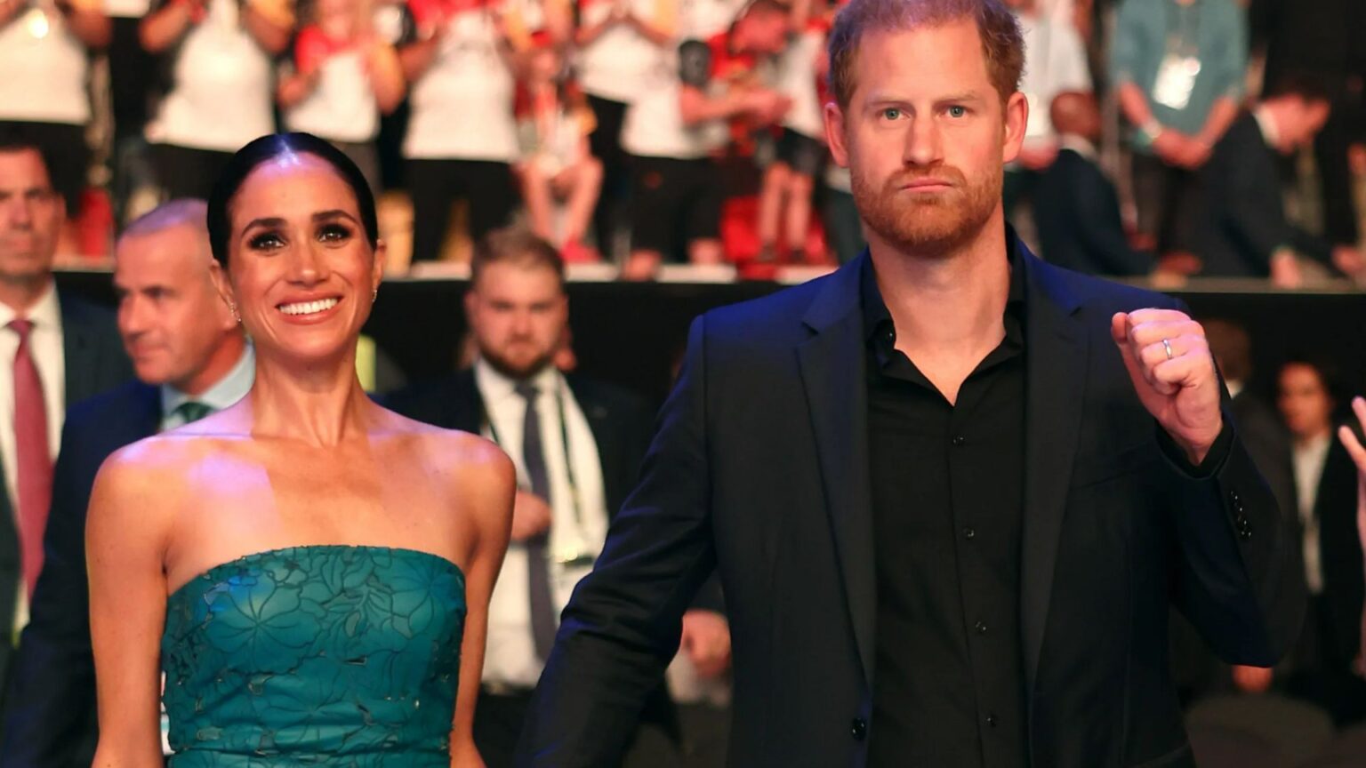 Meghan & Harry keep cashing in by piggybacking off the royal family – it’s disgusting, expert says Meghan & Harry keep cashing in by piggybacking off the royal family - it’s disgusting, expert says