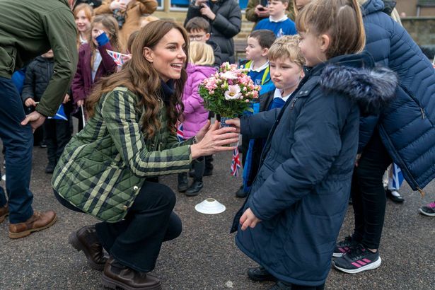 Catherine meeting pupils from Burghead Primary School 