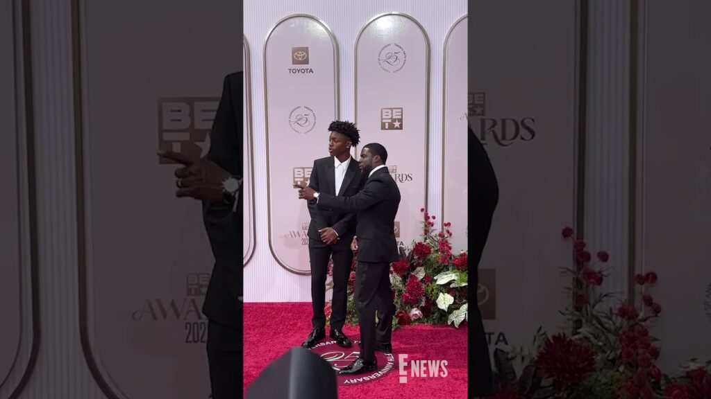 We ❤️ Kevin Hart and his son, Hendrix Hart’s looks on the #BETAwards carpet. We ❤️ Kevin Hart and his son, Hendrix Hart's looks on the #BETAwards carpet.