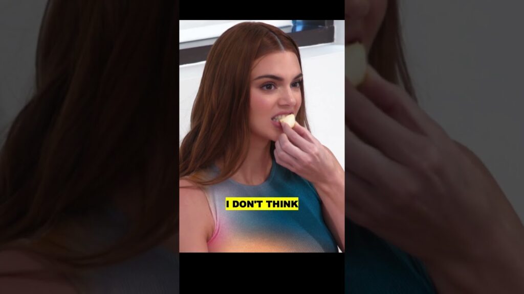 I can't wear a minidress, Kendall 😠 Kylie Jenner