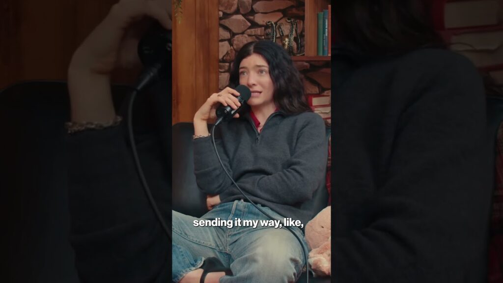 How did Lorde and Charli XCX mend their relationship? #shorts How did Lorde and Charli XCX mend their relationship? #shorts