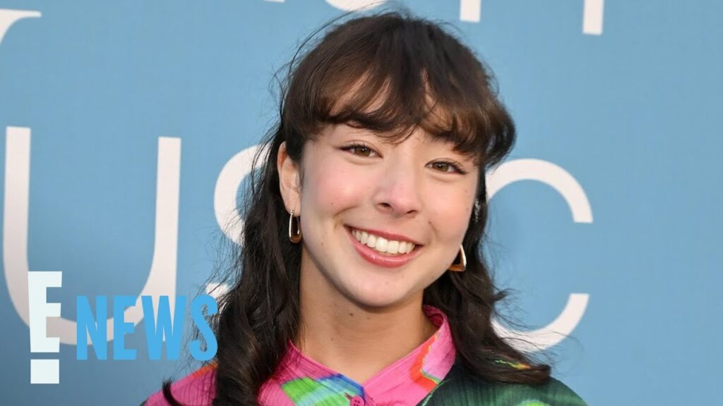 Modern Family Star Aubrey Anderson-Emmons Comes Out as Bisexual | E! News