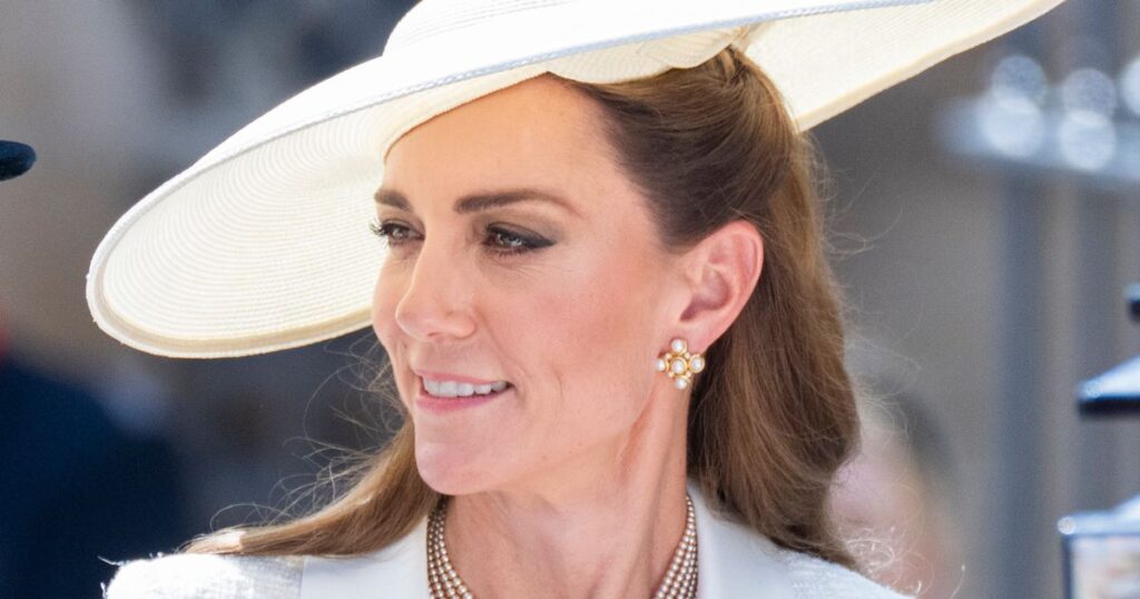 Kate Middleton and Zara Tindall’s go-to handbag brand just slashed 45% off its ‘Wimbledon whites’ bags Ipso logo
