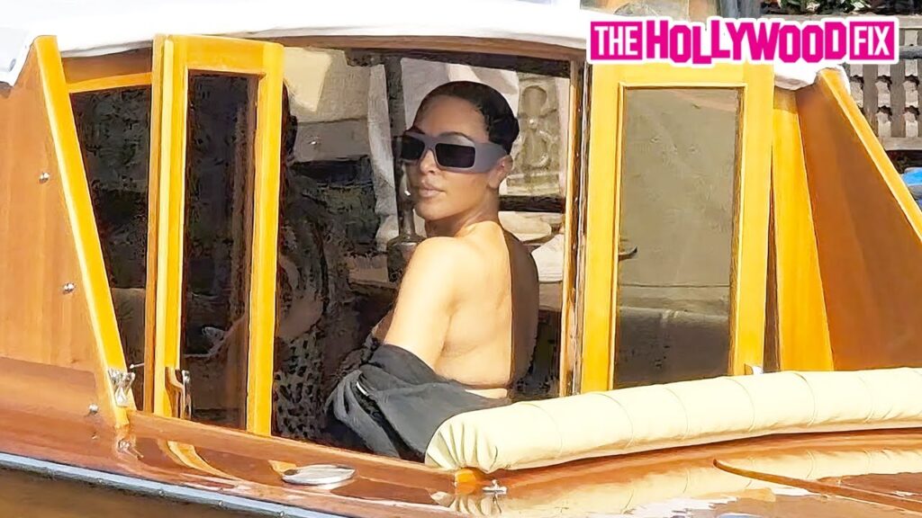 Kim & Khloe Kardashian Arrive By Boat With Kris Jenner At Jeff Bezos & Lauren Sanchez’s Wedding Kim & Khloe Kardashian Arrive By Boat With Kris Jenner At Jeff Bezos & Lauren Sanchez's Wedding