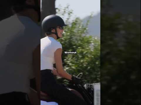 Kendall Jenner obsession with horses 🐎#kardashian #kendalljenner #kendall #kyliejenner #kylie