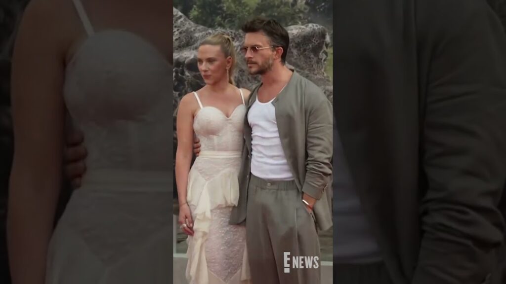 Scarlett Johansson and Jonathan Bailey look wickedly good at the #JurassicWorldRebirth premiere. 😍