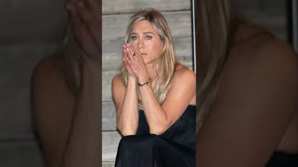 56 Year Old Jennifer Aniston Looks Like a COMPLETELY Different Person Now 56 Year Old Jennifer Aniston Looks Like a COMPLETELY Different Person Now