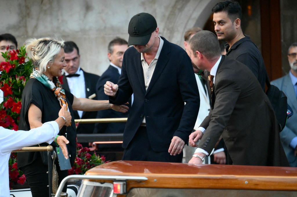  Leonardo Dicaprio attends the pre wedding event of Jeff Bezos and Lauren Sanchez in Venice, Italy