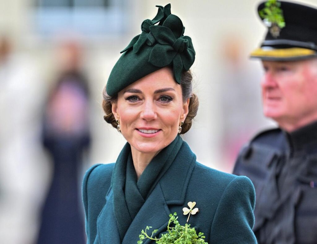 Kate Middleton’s Struggles With Royal Life Show a Striking Similarity to Meghan Markle Yahoo entertainment home