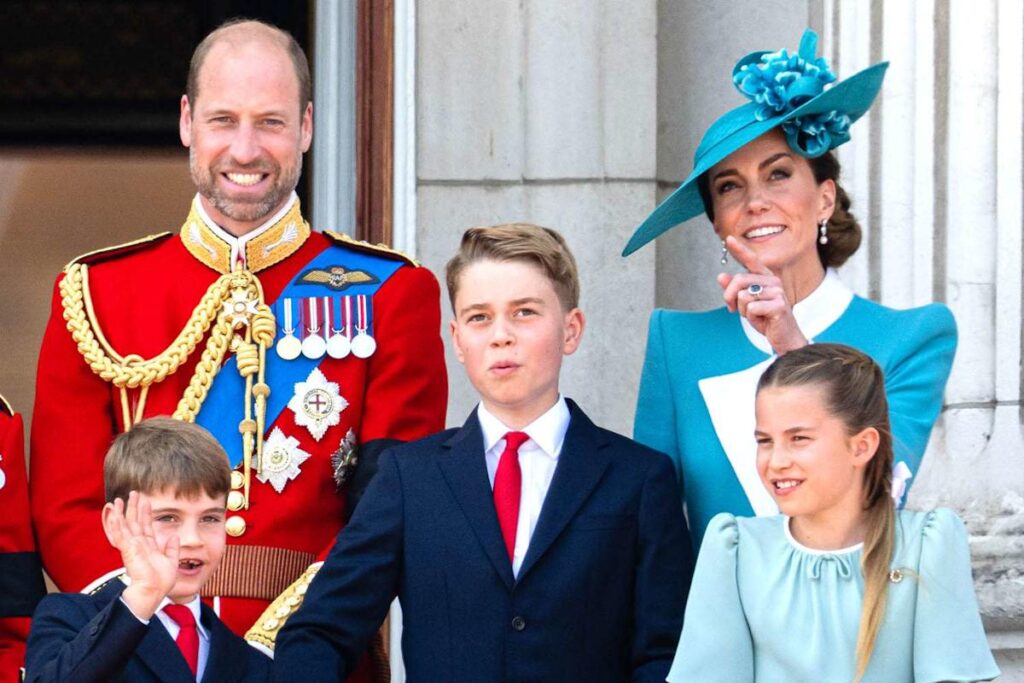 Kate Middleton Whispers Two Words and George, Charlotte and Louis Instantly Snap to Attention on Palace Balcony Kate Middleton Whispers Two Words and George, Charlotte and Louis Instantly Snap to Attention on Palace Balcony