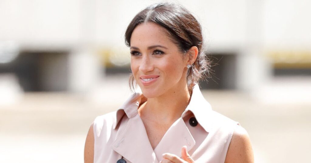 I’m a royal fashion expert – elevate your summer wardrobe with Meghan Markle’s key staples | Royal | News