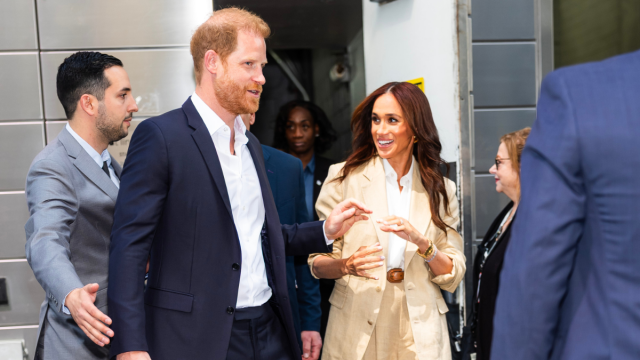 Meghan Markle Unbothered About Royals’ Reaction to Her Twerking, Claim ‘Sources’ Yahoo entertainment home