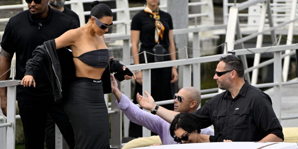 Private Jets Arrive in Venice for Jeff Bezos-Lauren Sánchez Wedding