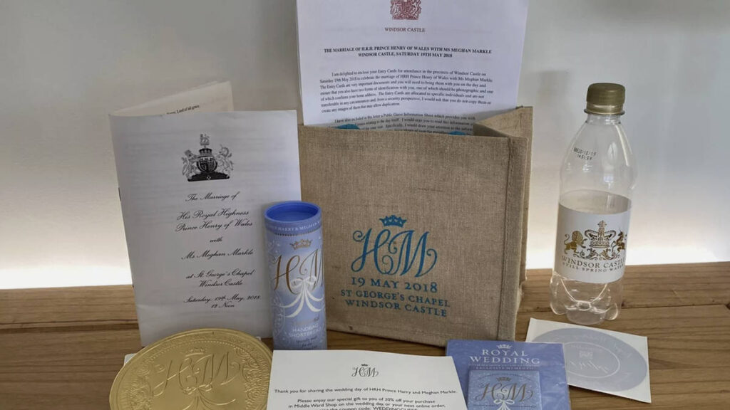 Prince Harry and Meghan’s royal wedding gift bag contents, listed on eBay for hundreds… Prince Harry and Meghan’s royal wedding gift bag contents, listed on eBay for hundreds...