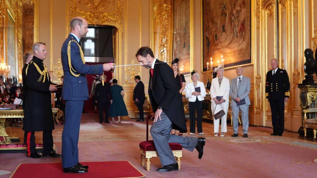 Gareth Southgate receives knighthood from Prince William in ceremony at Windsor Castle Gareth Southgate receives knighthood from Prince William in ceremony at Windsor Castle