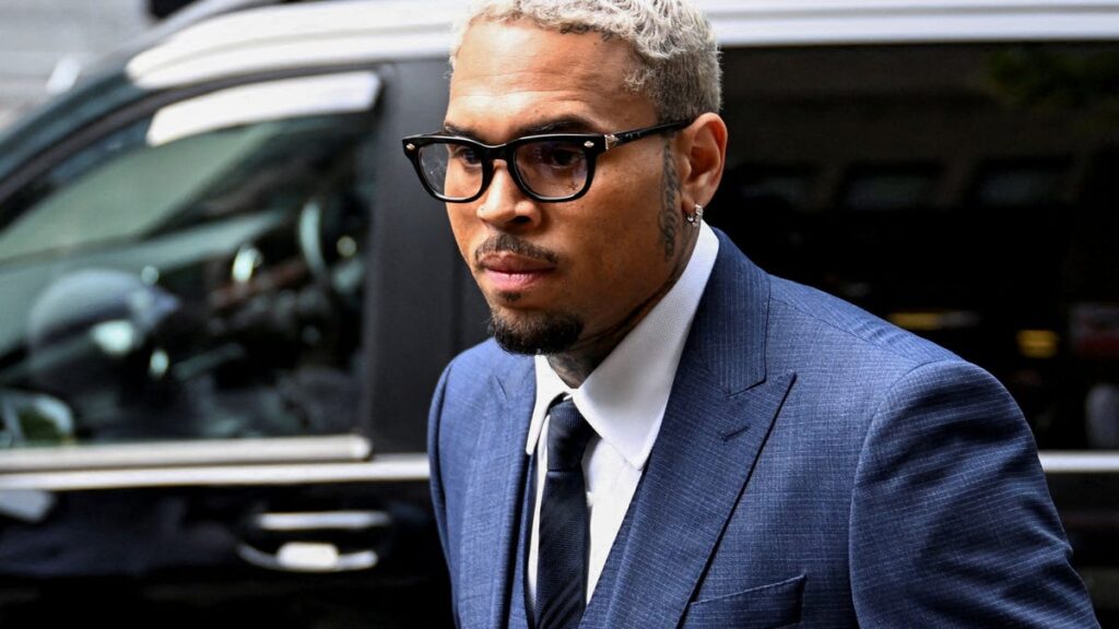 Chris Brown pleads not guilty to UK assault charge Chris Brown pleads not guilty to UK assault charge