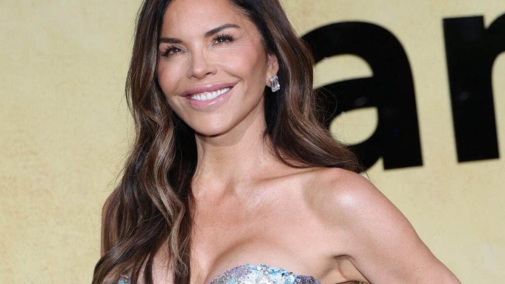 Who is Lauren Sanchez? What to know about Jeff Bezos’ fiancée Who is Lauren Sanchez? What to know about Jeff Bezos' fiancée