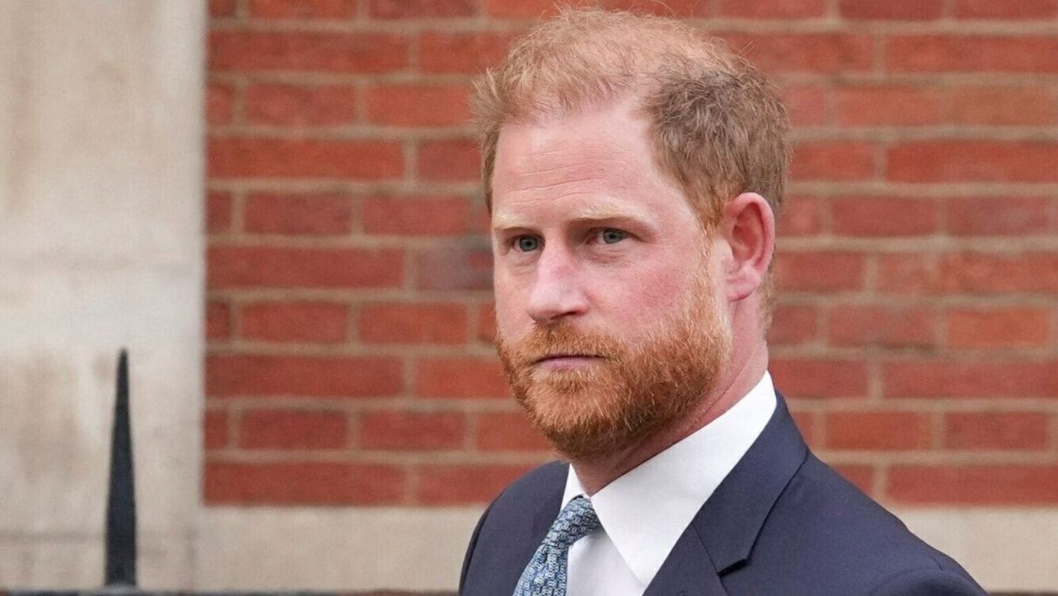 Prince Harry has no ‘real friends’: Meghan Markle’s husband is ‘desperately lonely’, spends time with bodyguards menu