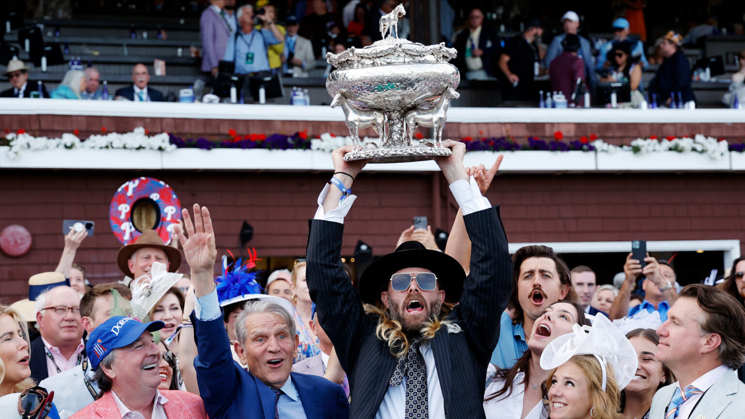 Famous people owning race horses is trendy today, but Hollywood has been a staple of the sport in Southern California for decades.