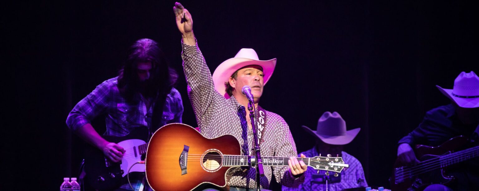 Country Star Cancels Show Due to Side Effects From Multiple Sclerosis Treatment