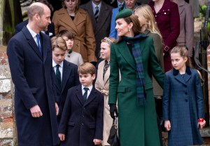 SANDRINGHAM, NORFOLK - DECEMBER 25: Prince William, Prince of Wales and Catherine, Princess of Wales with Prince George of Wales, Princess Charlotte of Wales and Prince Louis of Wales attend the Christmas Morning Service at St Mary Magdalene Church on December 25, 2024 in Sandringham, Norfolk. (Photo by Mark Cuthbert/UK Press via Getty Images)