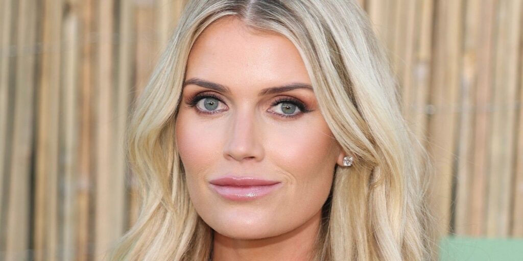 Princess Diana’s Niece Kitty Spencer Wears a Kate Middleton-Approved Color Princess Diana’s Niece Kitty Spencer Wears a Kate Middleton-Approved Color