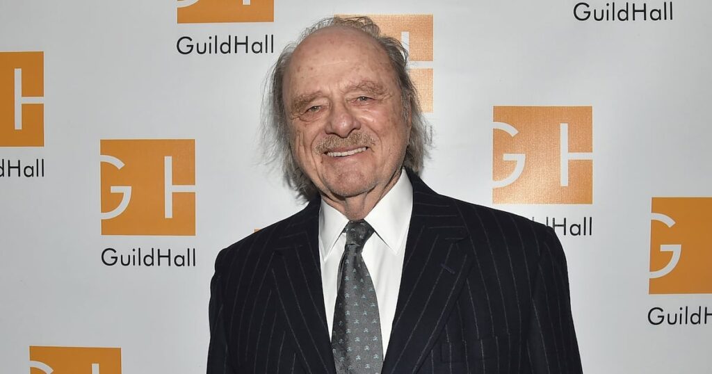 Emmy-Nominated ‘Ozark’ and ‘Scarface’ Actor Harris Yulin Dies at 87 Emmy-Nominated ‘Ozark’ and ‘Scarface’ Actor Harris Yulin Dies at 87