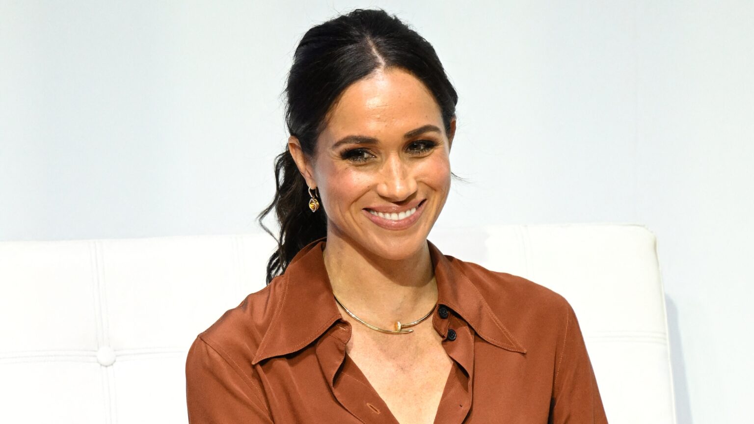 Meghan Markle’s “super gentle” cleanser for sensitive skin Meghan Markle