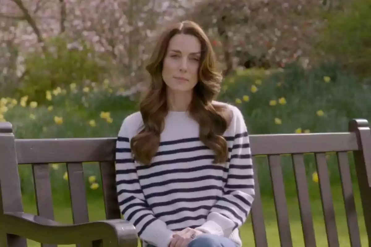 Capture of Kate Middleton during her statement where she explains that she suffers from cancer Capture of Kate Middleton during her statement where she explains that she suffers from cancer