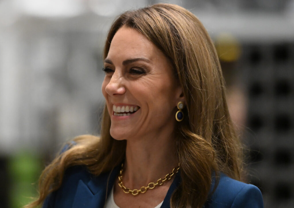 Kate Middleton Refuses To ‘Heel’ To Dress Code Protocol With Latest Appearance Yahoo entertainment home