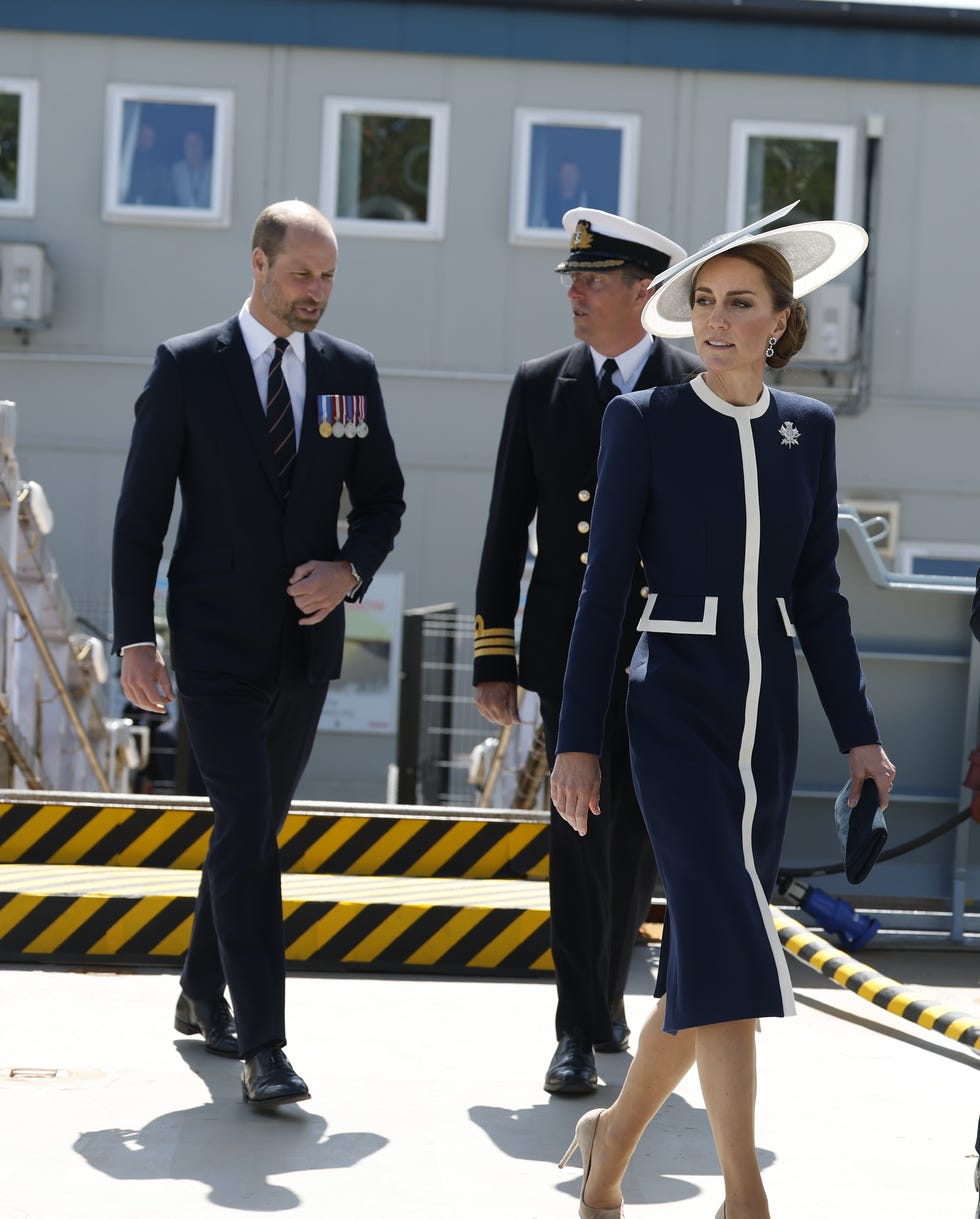 kate middleton navy dress kate middleton navy dress