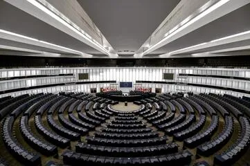 News & Politics image