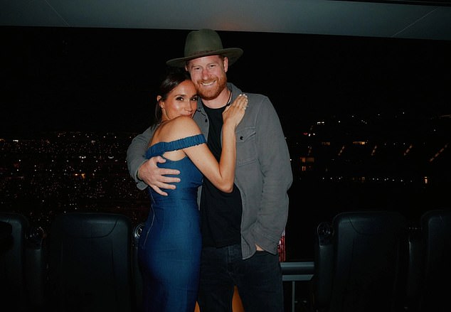 At the start of ShopMy, Meghan directed shoppers to a number of items she had worn, including the denim dress she wore on a ¿date night¿ with Prince Harry to watch Beyonce