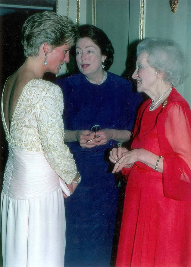 Princess Diana with her Aunt Mary Roche (centre), who is Rosie's grandmother