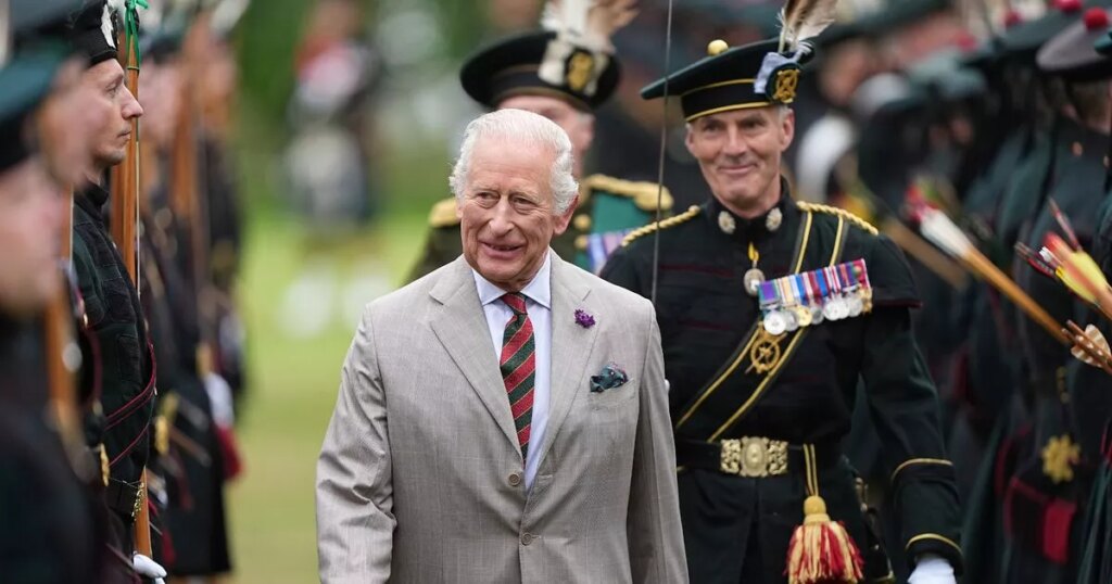 ‘Royal family doesn’t cost taxpayer too much – tourists want to see monarchist power’ Ipso logo