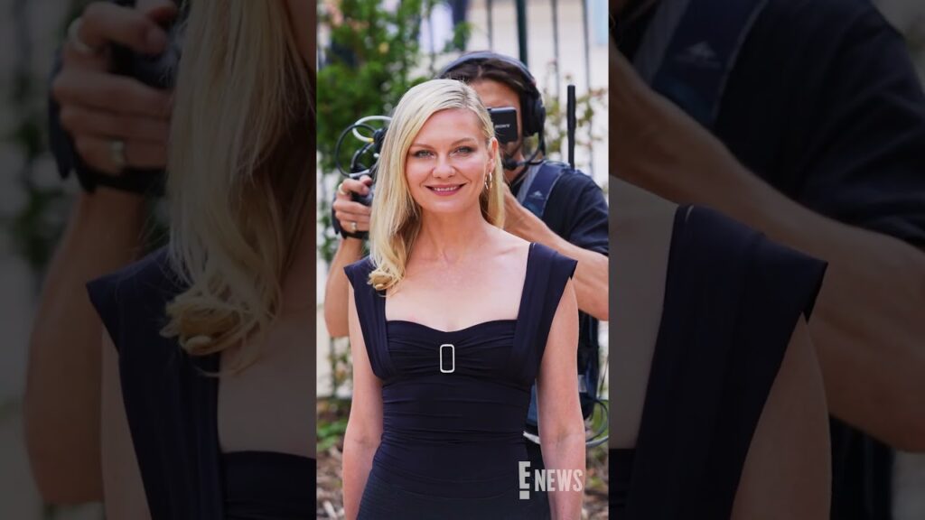Kirsten Dunst makes a stunning return to the Chanel front row after 14 years. 🖤 #PFW