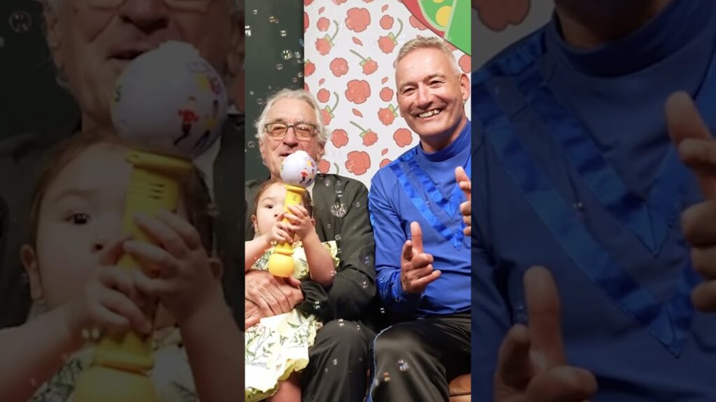 #RobertDeNiro is on dad duty! #RobertDeNiro is on dad duty!